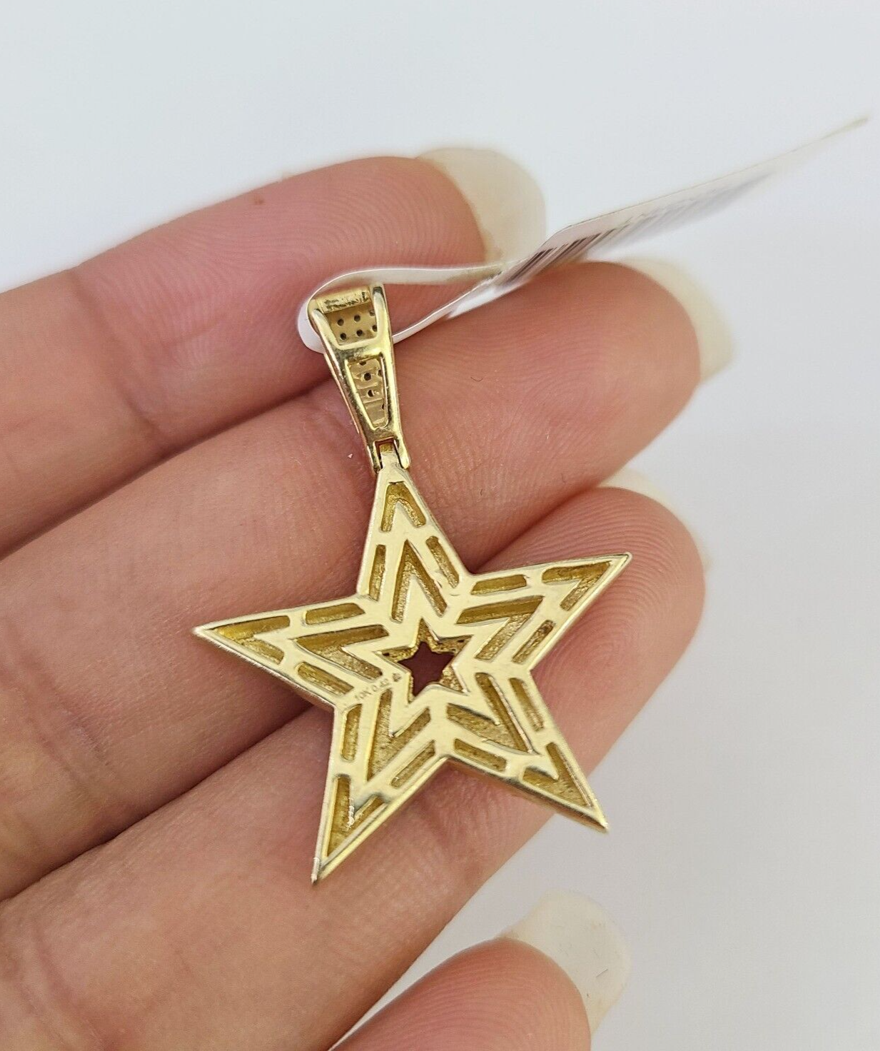 Star Diamond gold pendant