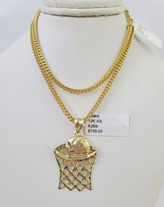 Close-up Franco chain basketball charm