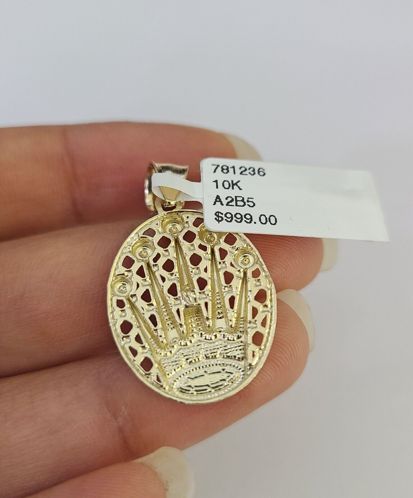 10k gold crown pendant necklace