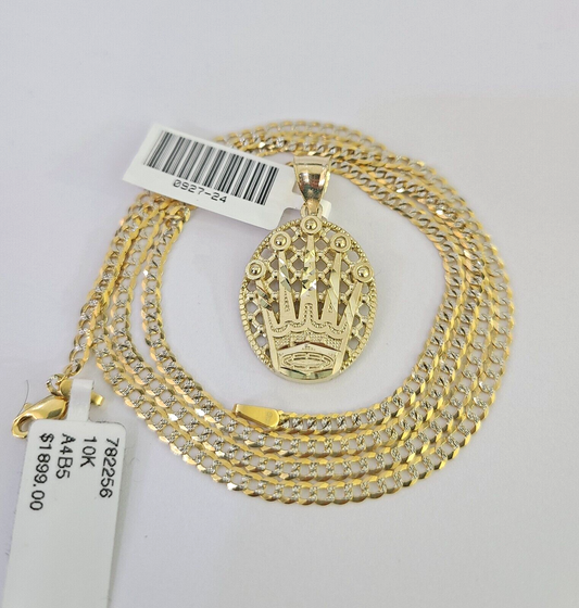 Crown necklace clasp detail
