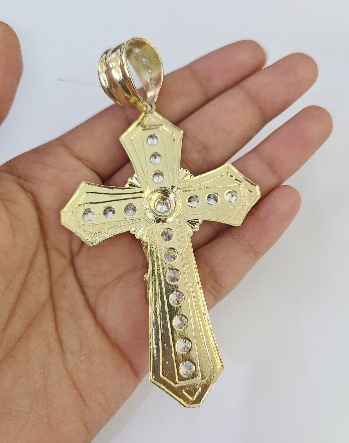 Side view of 8mm Jesus chain