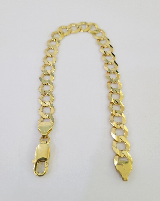 Full view of 8mm Cuban link bracelet