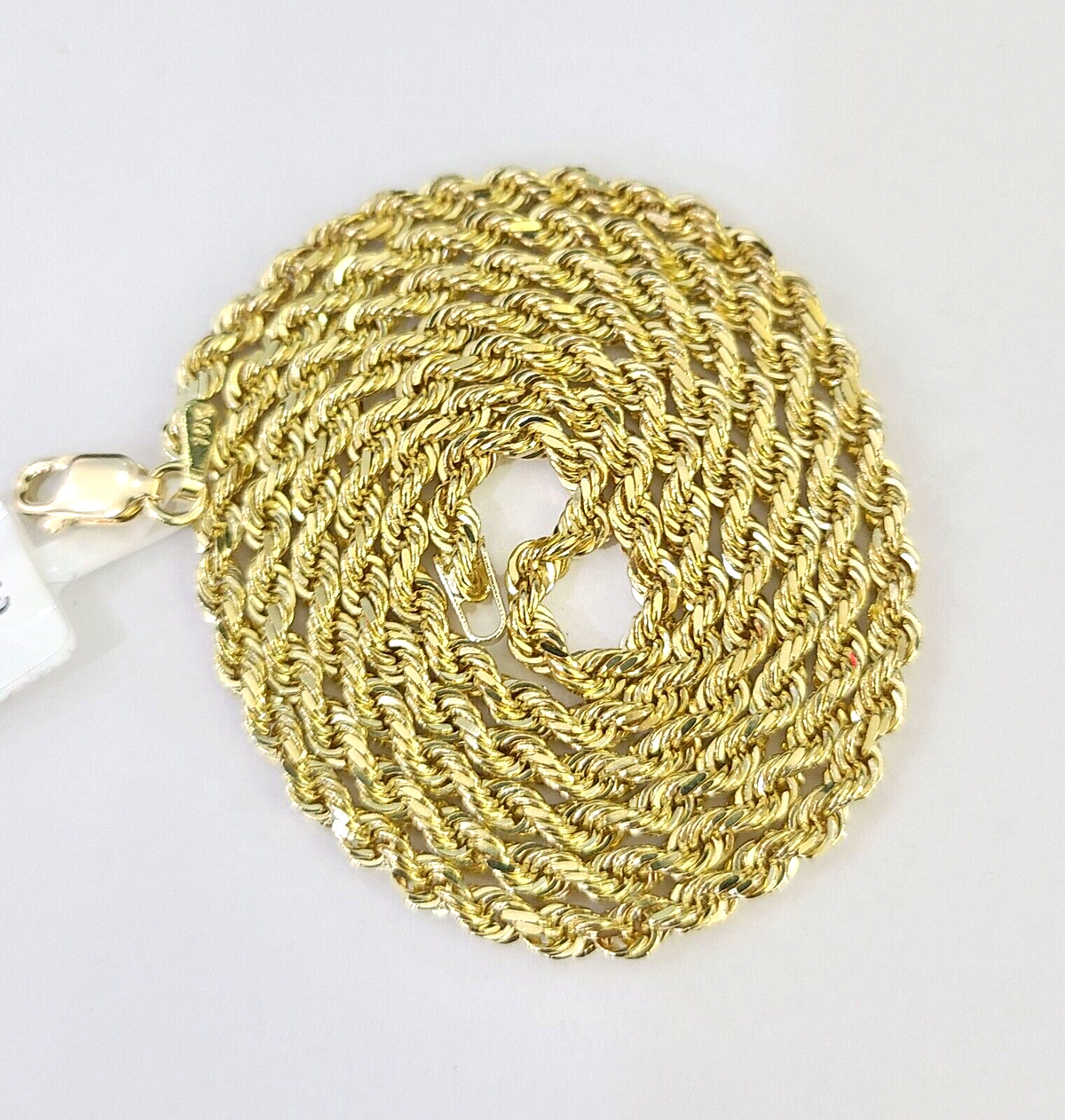 3mm rope chain macro detail