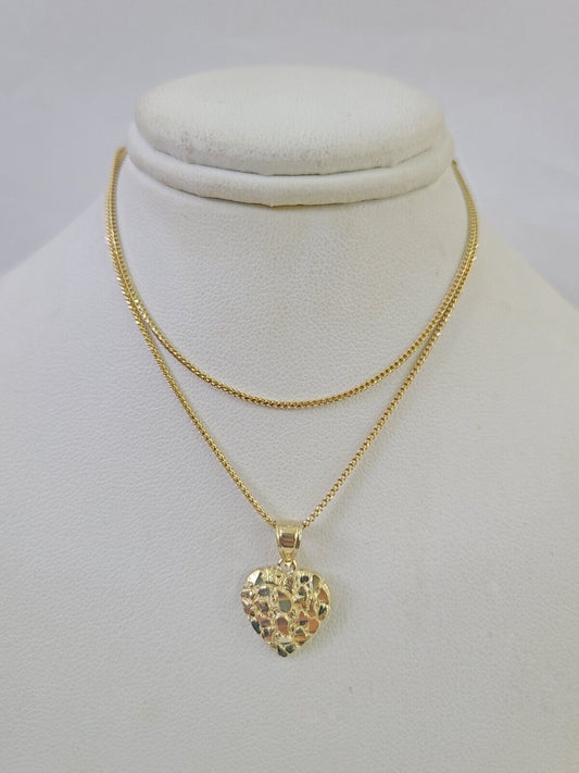 Nugget heart necklace clasp detail