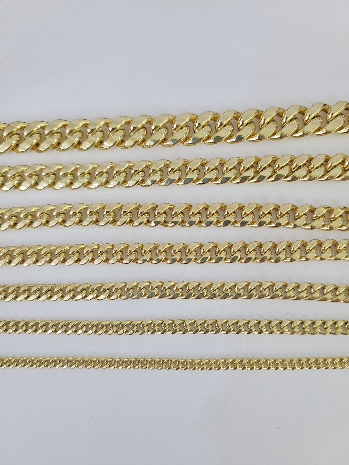 Full polished Cuban chain view