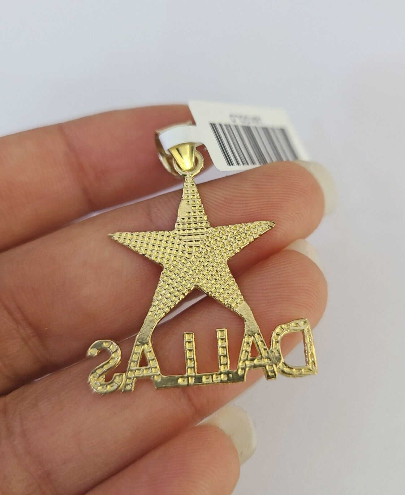 10k gold Dallas star necklace