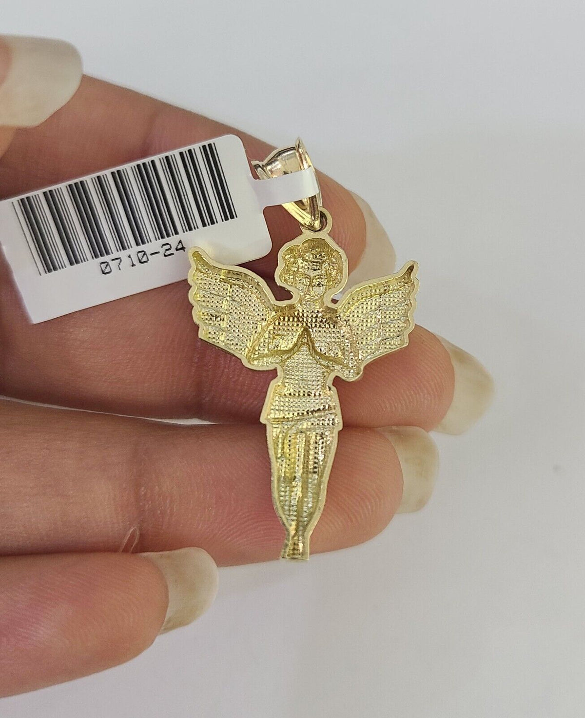 10K angel chain set flat lay