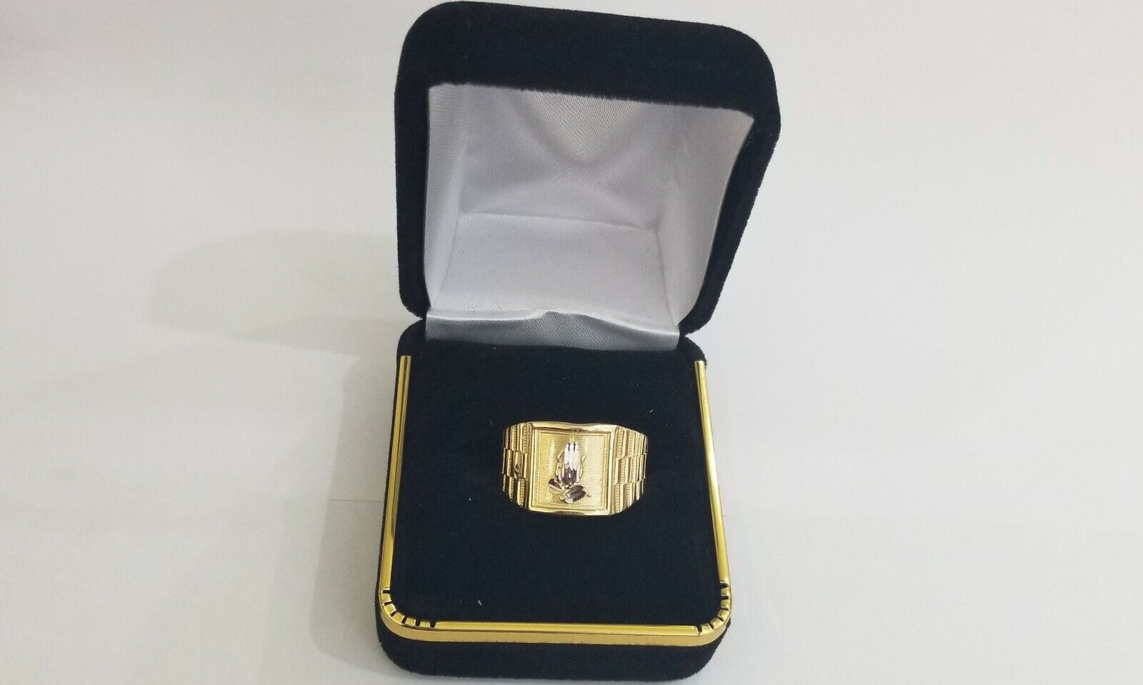 10k Men Yellow Gold prying hand Ring Sizable casual Square 10kt - Reva Jeweler