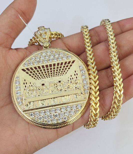 Front-facing view of Reva Jeweler 10K gold Last Supper pendant and chain