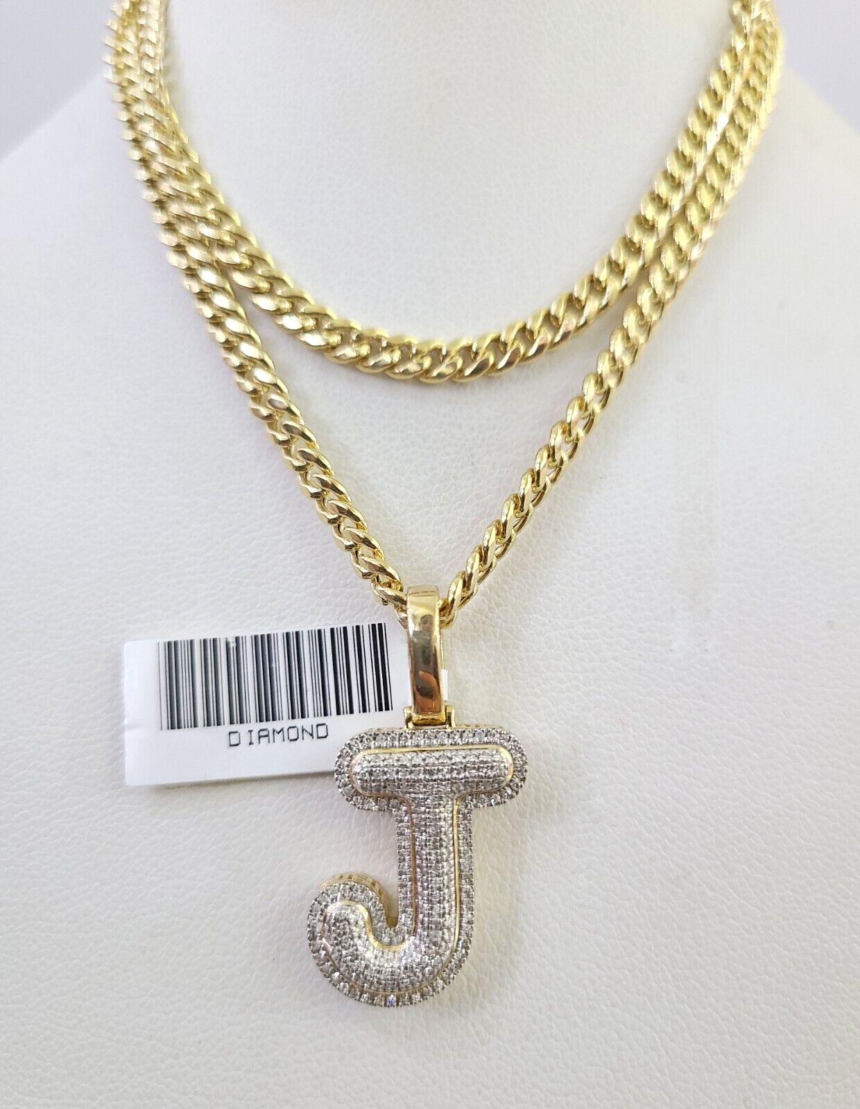 J chain clasp close-up