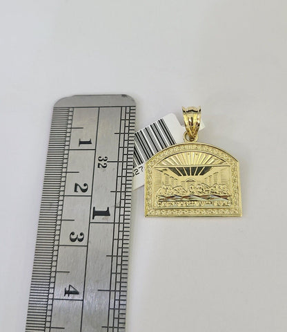 Front-facing view of Reva Jeweler 10K gold Last Supper pendant and chain