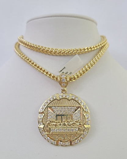 Full display of 10K yellow gold Franco chain with Last Supper pendant
