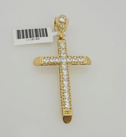 CZ cross pendant close-up