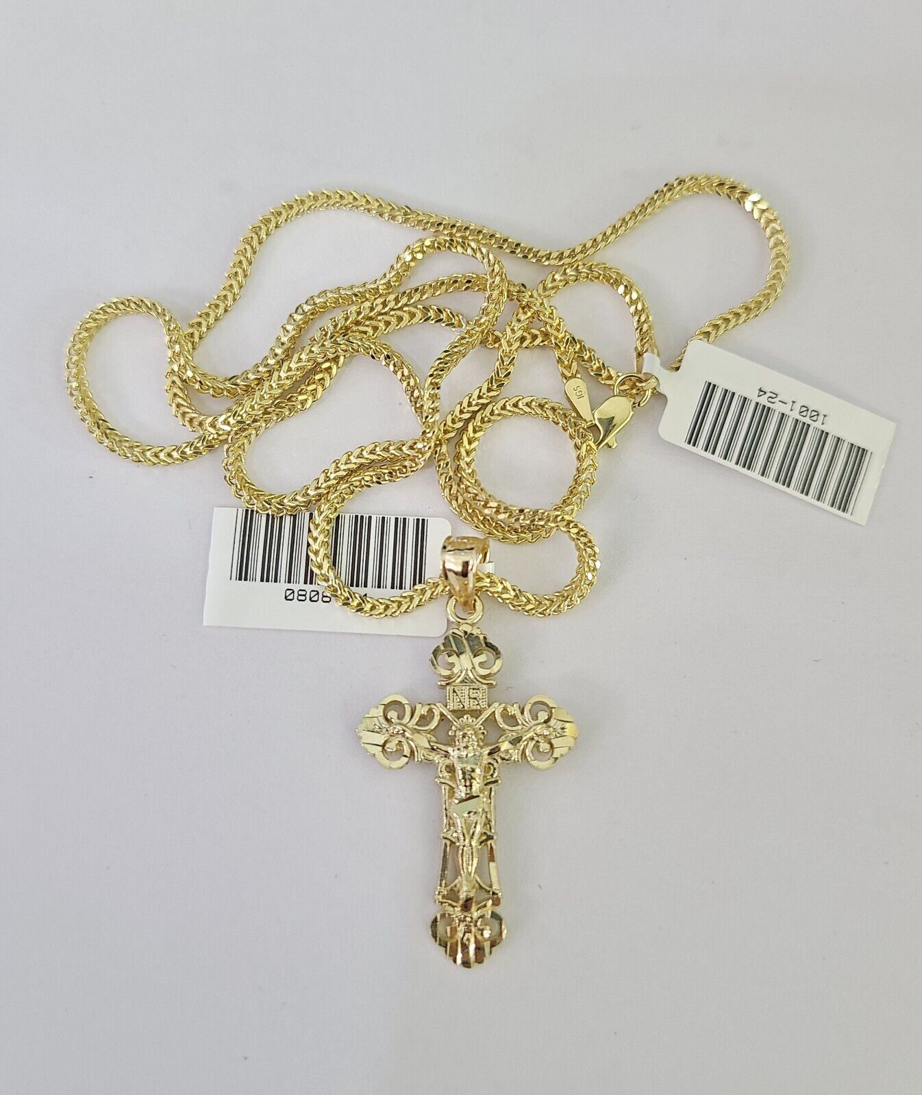 Detailed 2mm Franco chain with gold Jesus cross pendant design