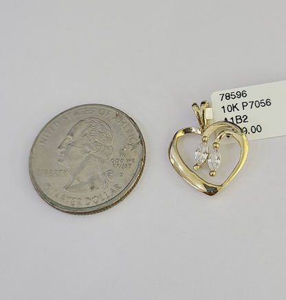 Heart pendant bail detail