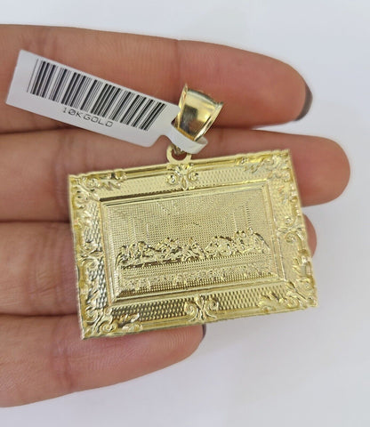 Front-facing view of Reva Jeweler 10K gold Last Supper pendant and chain