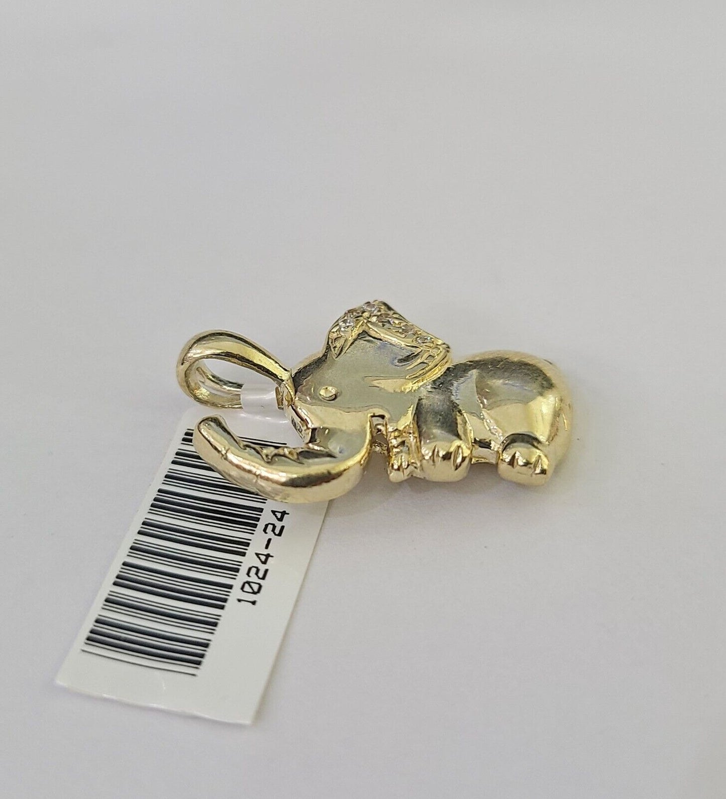 Side view of elephant pendant