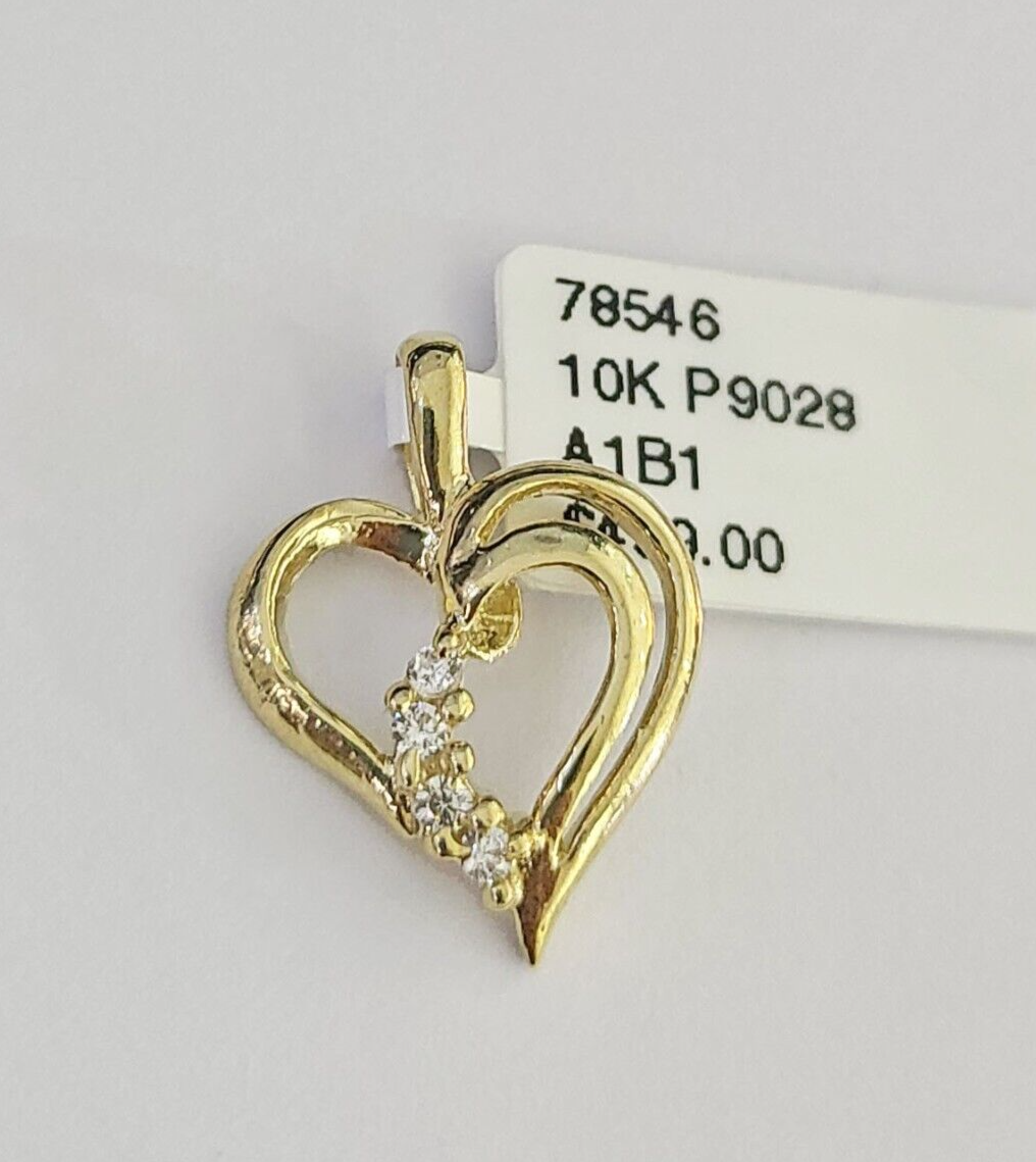 Side view of heart pendant