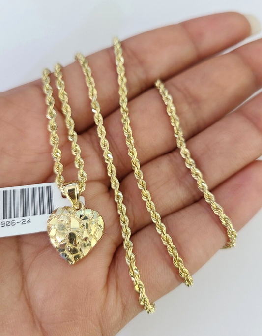 Nugget Heart pendant close-up