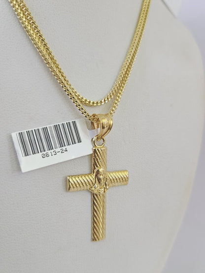 Detailed 2mm Franco chain with gold Jesus cross pendant design