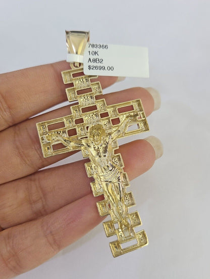 Jesus Cross Pendant Detail