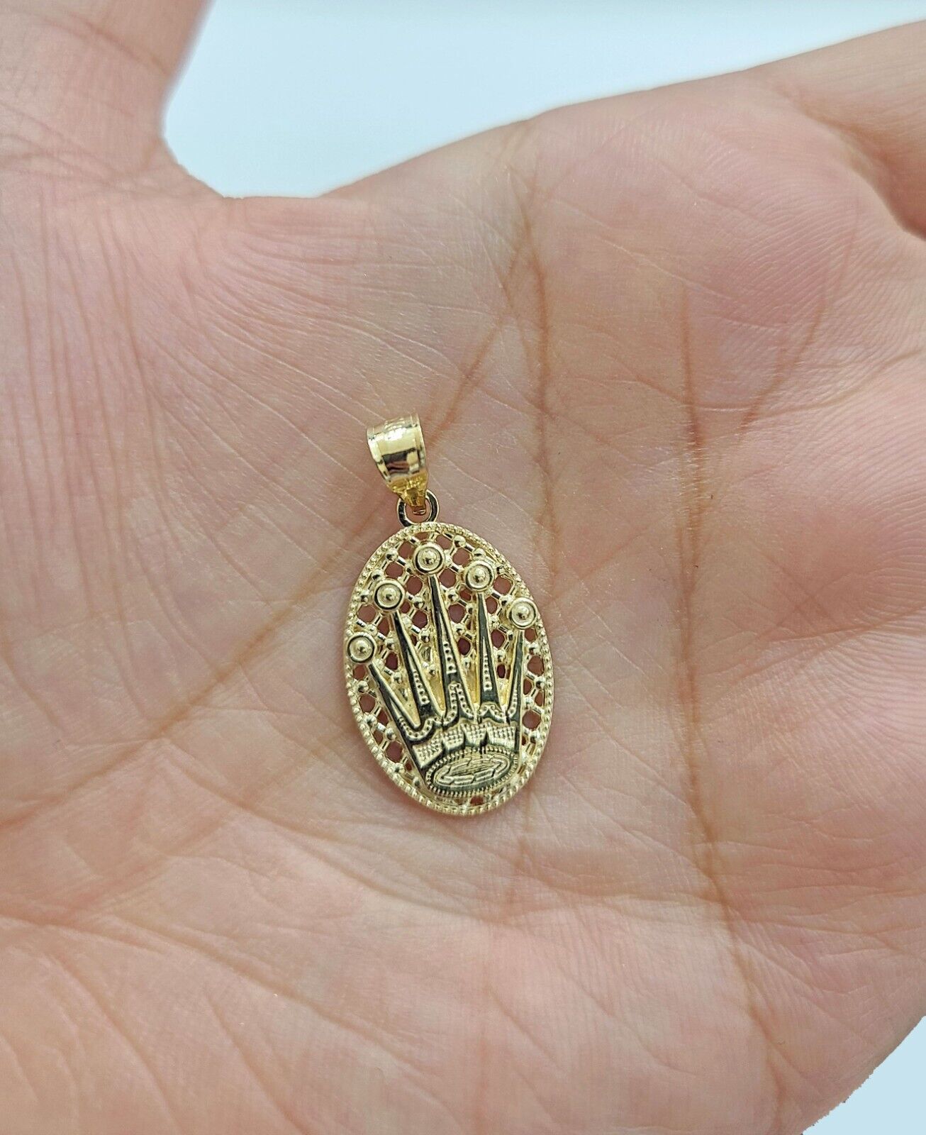 Real 10k Gold Circular Charm Pendant 10kt Yellow Gold Unisex - GoldenlinQ